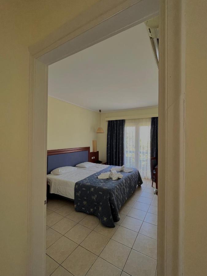 بساليدي Theodorou Beach Hotel Apartments المظهر الخارجي الصورة