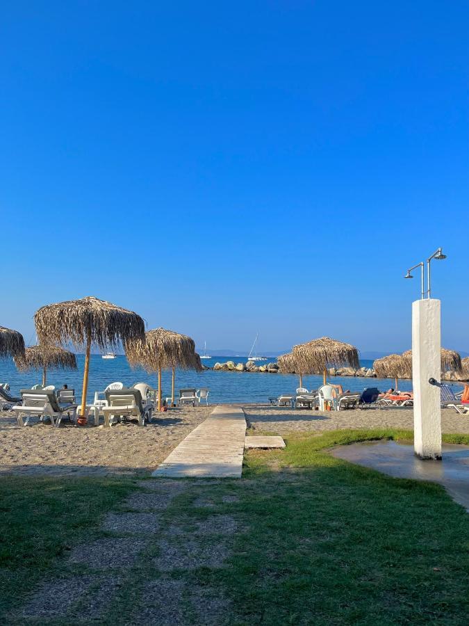 بساليدي Theodorou Beach Hotel Apartments المظهر الخارجي الصورة